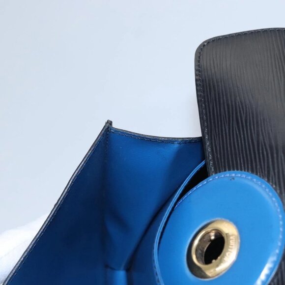 LOUIS VUITTON Epi Bicolor Free Run Shoulder Bag Black Blue - Picture 14 of 16